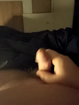 Snapshot of Tupfen chatting on 11-28-25, 10:56 Tupfen online show from 11-28-25, 10:56