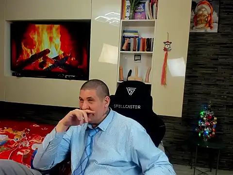 Snapshot of SpartacusDaddy48 chatting on 01-12-26, 01:11 SpartacusDaddy48 online show from 01-12-26, 01:11