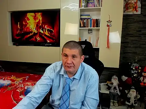 Snapshot of SpartacusDaddy48 chatting on 01-15-26, 09:36 SpartacusDaddy48 online show from 01-15-26, 09:36