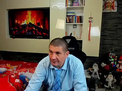 Snapshot of SpartacusDaddy48 chatting on 01-17-26, 09:36 SpartacusDaddy48 online show from 01-17-26, 09:36