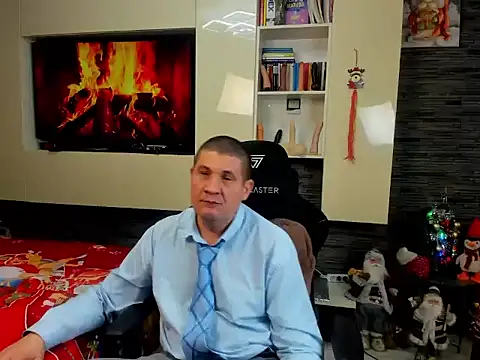 Snapshot of SpartacusDaddy48 chatting on 01-17-26, 10:35 SpartacusDaddy48 online show from 01-17-26, 10:35