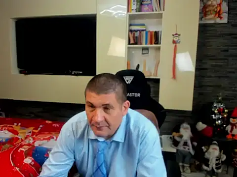 Snapshot of SpartacusDaddy48 chatting on 01-18-26, 10:41 SpartacusDaddy48 online show from 01-18-26, 10:41