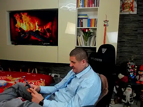 Snapshot of SpartacusDaddy48 chatting on 01-18-26, 10:46 SpartacusDaddy48 online show from 01-18-26, 10:46