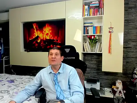 Snapshot of SpartacusDaddy48 chatting on 02-08-26, 10:13 SpartacusDaddy48 online show from 02-08-26, 10:13