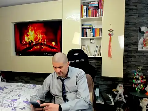 Snapshot of SpartacusDaddy48 chatting on 02-16-26, 04:14 SpartacusDaddy48 online show from 02-16-26, 04:14