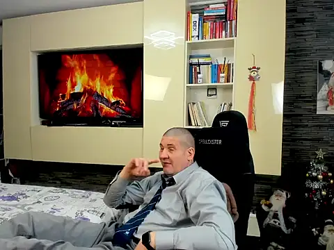 Snapshot of SpartacusDaddy48 chatting on 02-18-26, 06:26 SpartacusDaddy48 online show from 02-18-26, 06:26