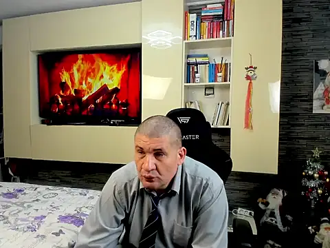 Snapshot of SpartacusDaddy48 chatting on 02-19-26, 03:41 SpartacusDaddy48 online show from 02-19-26, 03:41