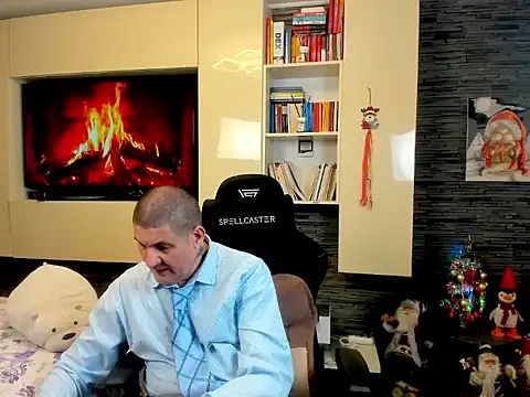 Snapshot of SpartacusDaddy48 chatting on 02-24-26, 05:44 SpartacusDaddy48 online show from 02-24-26, 05:44