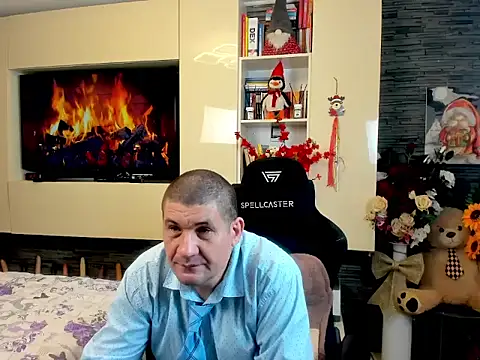 Snapshot of SpartacusDaddy48 chatting on 02-26-26, 04:39 SpartacusDaddy48 online show from 02-26-26, 04:39