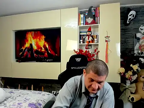 Snapshot of SpartacusDaddy48 chatting on 03-02-26, 05:08 SpartacusDaddy48 online show from 03-02-26, 05:08