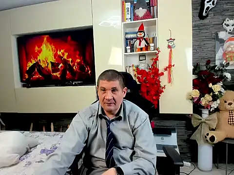 Snapshot of SpartacusDaddy48 chatting on 03-06-26, 07:32 SpartacusDaddy48 online show from 03-06-26, 07:32