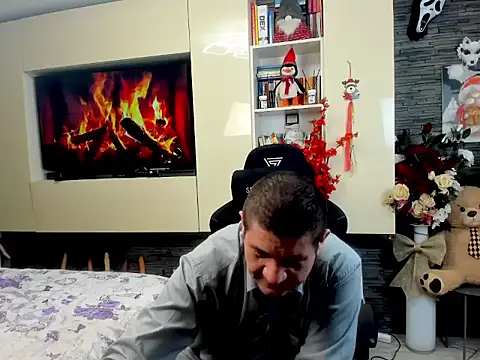 Snapshot of SpartacusDaddy48 chatting on 03-07-26, 06:05 SpartacusDaddy48 online show from 03-07-26, 06:05