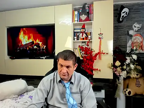 SpartacusDaddy48 online show from 03-19-26, 08:46