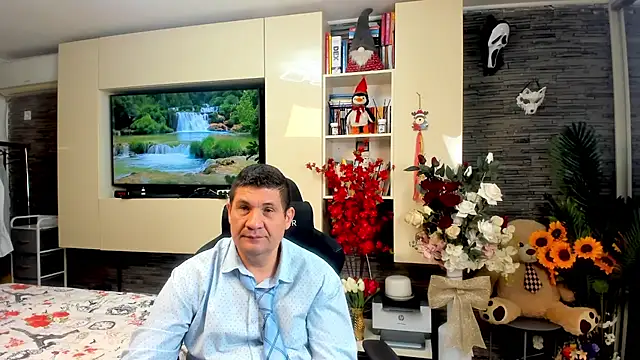 SpartacusDaddy48 online show from 04-25-26, 11:57