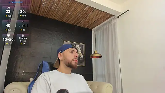 Maximo Wolff online show from 10-21-25, 08:09