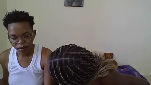 Snapshot of Miss-Hennessy chatting on 11-05-25, 11:10 Miss-Hennessy online show from 11-05-25, 11:10