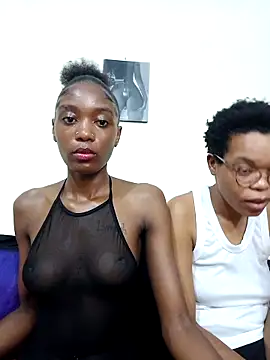 Snapshot of Miss-Hennessy chatting on 03-05-26, 01:01 Miss-Hennessy online show from 03-05-26, 01:01