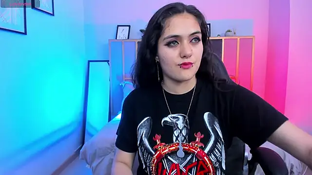 Snapshot of Azurra_amatto2 chatting on 11-14-25, 08:40 Azurra amatto2 online show from 11-14-25, 08:40