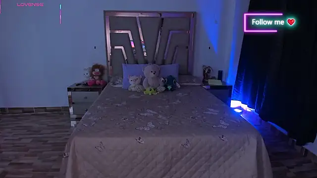 lunaarose online show from 03-17-26, 03:22