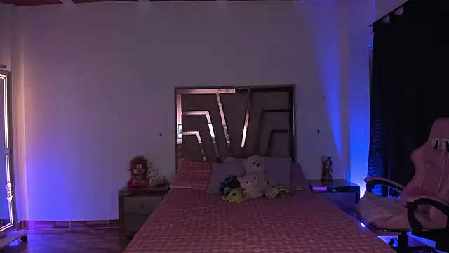 lunaarose online show from 06-17-26, 12:13