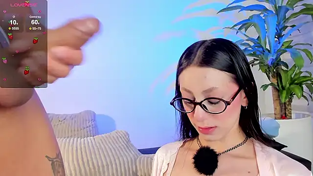 Snapshot of Scarlett_Jackson2 chatting on 02-09-26, 06:39 Scarlett Jackson2 online show from 02-09-26, 06:39