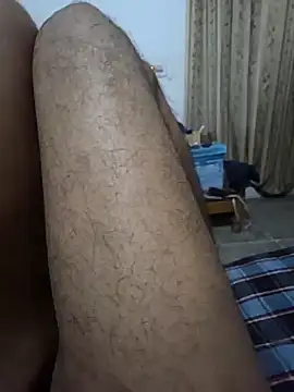 Snapshot of desir3dlund chatting on 10-09-25, 04:16 desir3dlund online show from 10-09-25, 04:16