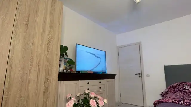 Miaswetty online show from 10-14-25, 09:43