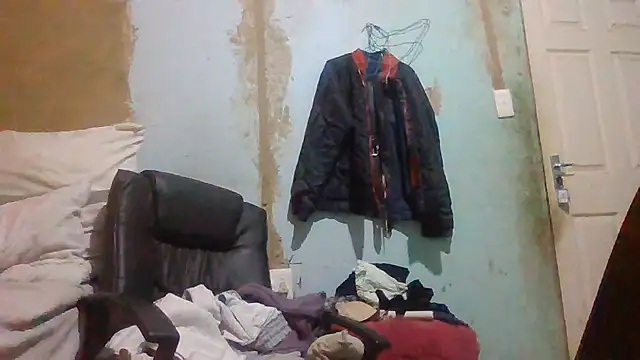 Snapshot of Nicky52 chatting on 07-21-26, 05:32 Nicky52 online show from 07-21-26, 05:32