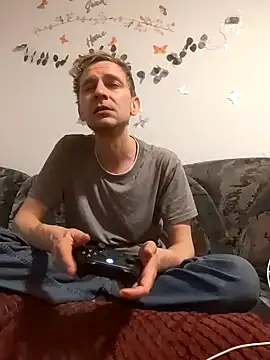 Snapshot of DaveLindau chatting on 11-14-25, 12:42 DaveLindau online show from 11-14-25, 12:42