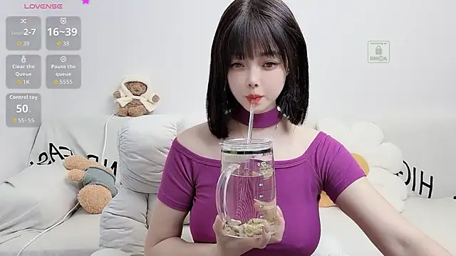 uikyy1 online show from 09-20-25, 03:24