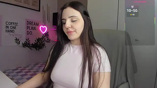 LiaWoow online show from 01-06-26, 02:43