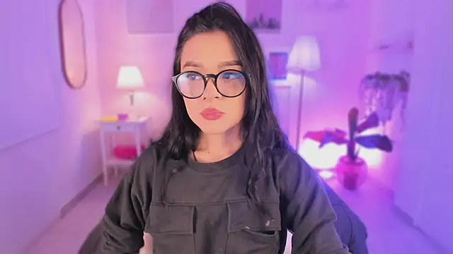 Snapshot of emma_soul1 chatting on 11-07-25, 07:47 emma soul1 online show from 11-07-25, 07:47