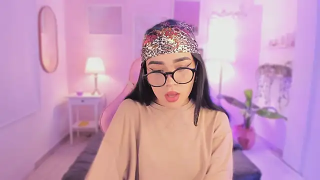 Snapshot of emma_soul1 chatting on 11-20-25, 07:57 emma soul1 online show from 11-20-25, 07:57