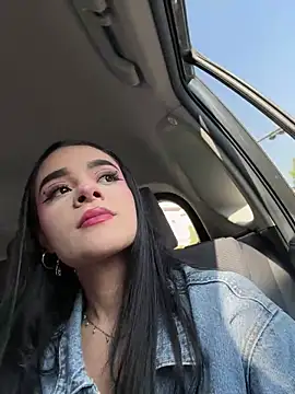 Snapshot of emma_soul1 chatting on 01-17-26, 04:43 emma soul1 online show from 01-17-26, 04:43