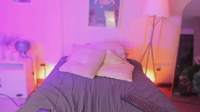 Snapshot of emma_soul1 chatting on 02-25-26, 06:28 emma soul1 online show from 02-25-26, 06:28