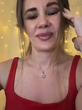 LucieMack online show from 07-12-26, 05:04