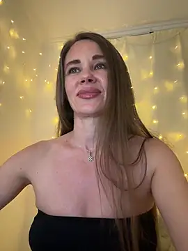LucieMack online show from 07-19-26, 06:22