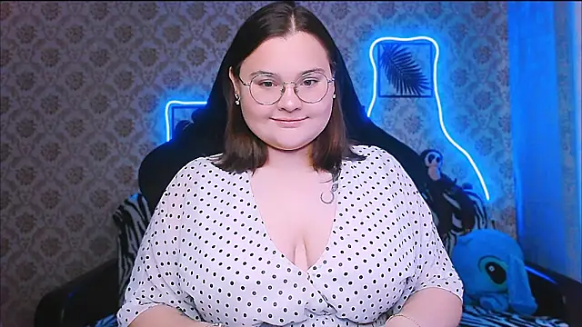 InLoveWithLife26 online show from 10-04-25, 08:34