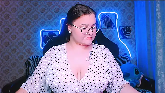 InLoveWithLife26 online show from 10-22-25, 07:13