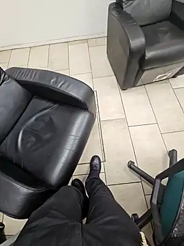 Snapshot of flirt_23 chatting on 02-09-26, 03:05 flirt 23 online show from 02-09-26, 03:05