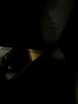 HiddenHoneyLDN online show from 10-08-25, 07:00