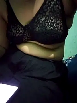 Snapshot of Maria_Mahi chatting on 01-12-26, 03:23 Maria Mahi online show from 01-12-26, 03:23