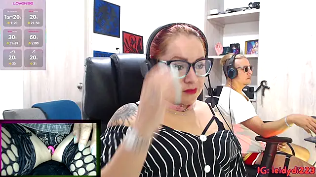 Snapshot of leidydi223 chatting on 10-19-25, 01:45 leidydi223 online show from 10-19-25, 01:45