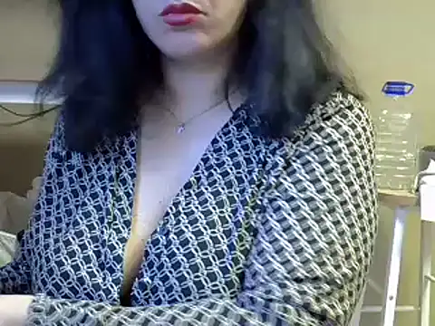 ITALIANASISIXX online show from 12-23-25, 08:12