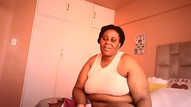 HUGEASSXXXXX online show from 07-07-26, 08:29