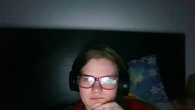 Moonolighta online show from 03-14-26, 04:12