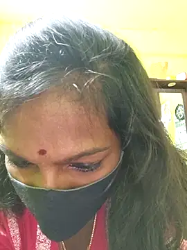 Snapshot of Honey_rosetamil chatting on 11-06-25, 01:06 Honey rosetamil online show from 11-06-25, 01:06