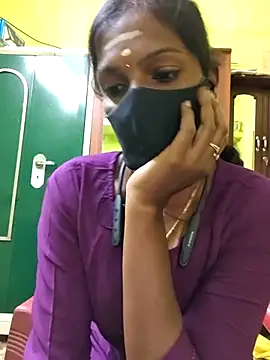 Snapshot of Honey_rosetamil chatting on 11-10-25, 07:40 Honey rosetamil online show from 11-10-25, 07:40