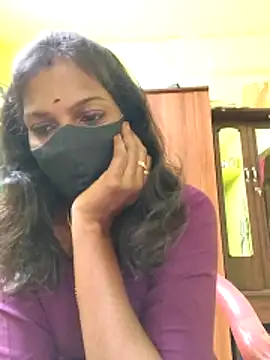 Snapshot of Honey_rosetamil chatting on 11-11-25, 01:27 Honey rosetamil online show from 11-11-25, 01:27