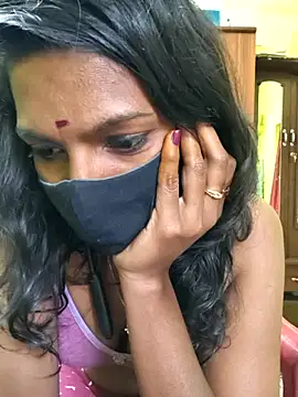 Snapshot of Honey_rosetamil chatting on 11-21-25, 06:01 Honey rosetamil online show from 11-21-25, 06:01